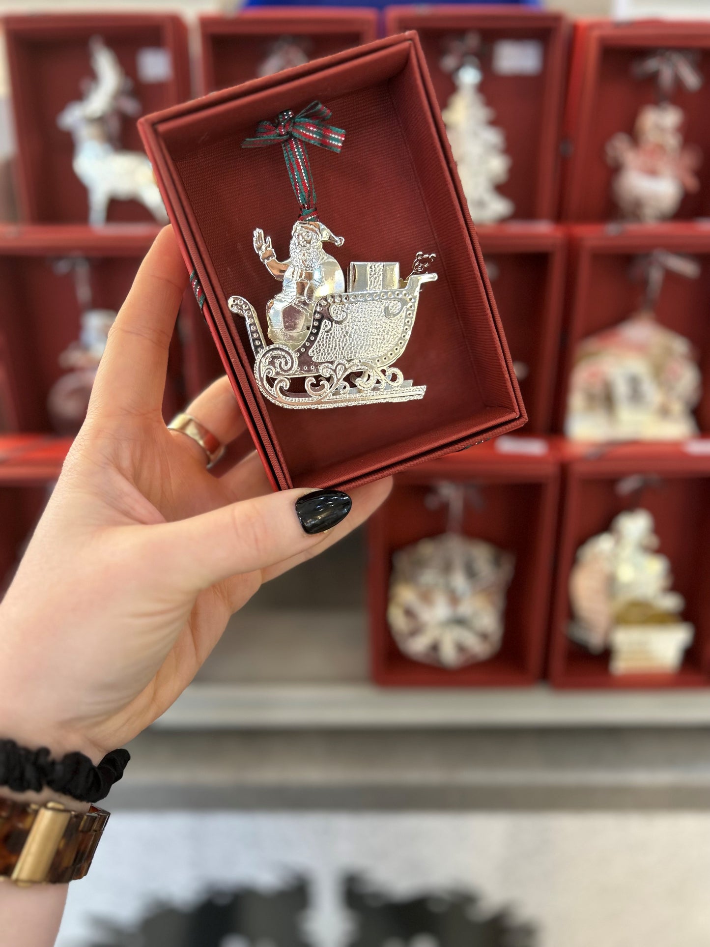 Metal Boxed 3D Santa & Sleigh Hanging Decoration