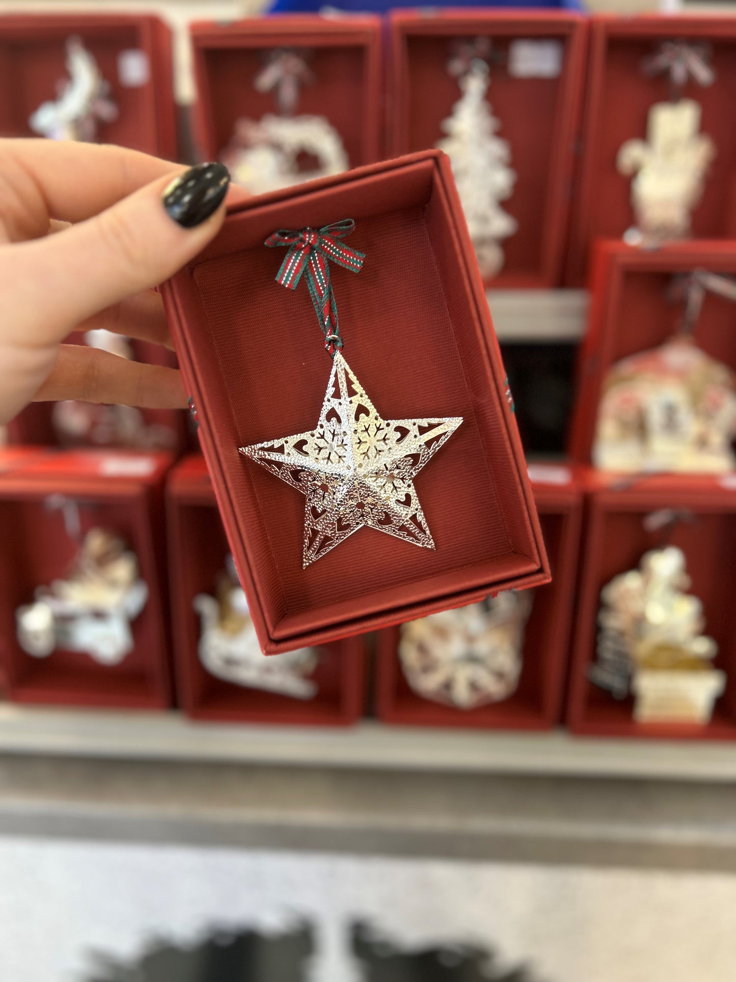 Metal Boxed 3D Star Hanging Decoration