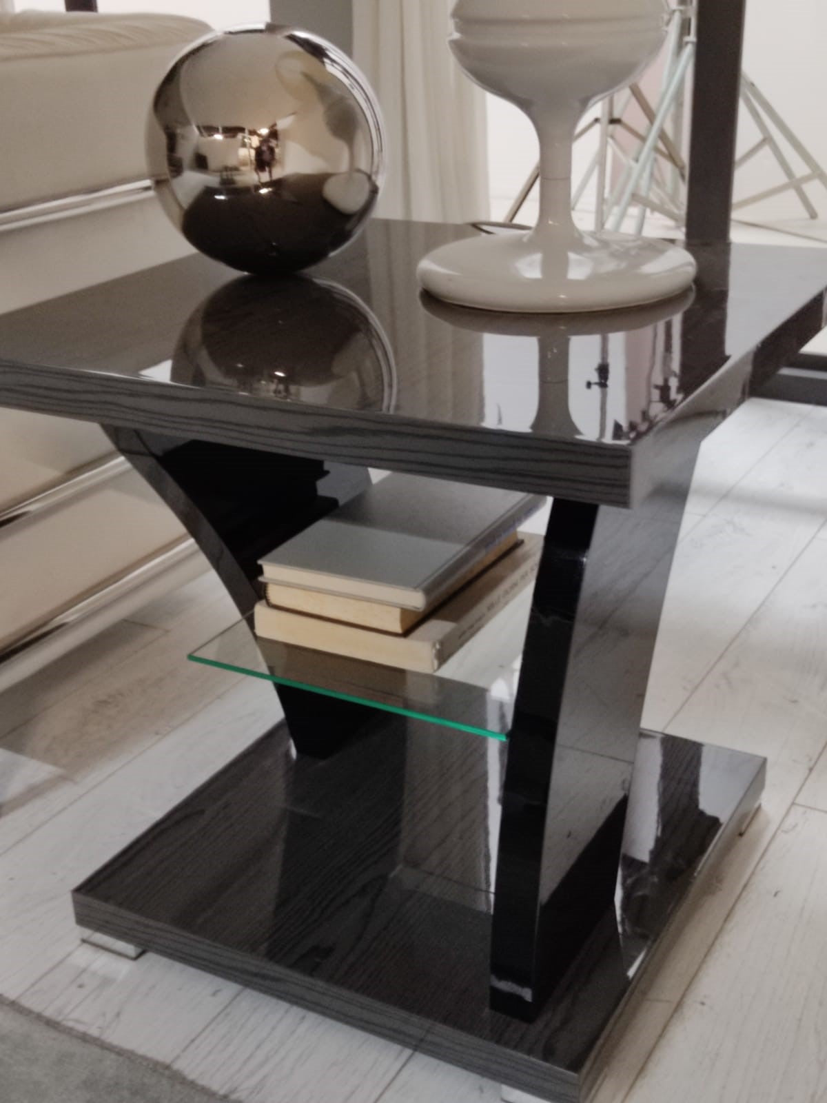 Metro Lamp Side Table