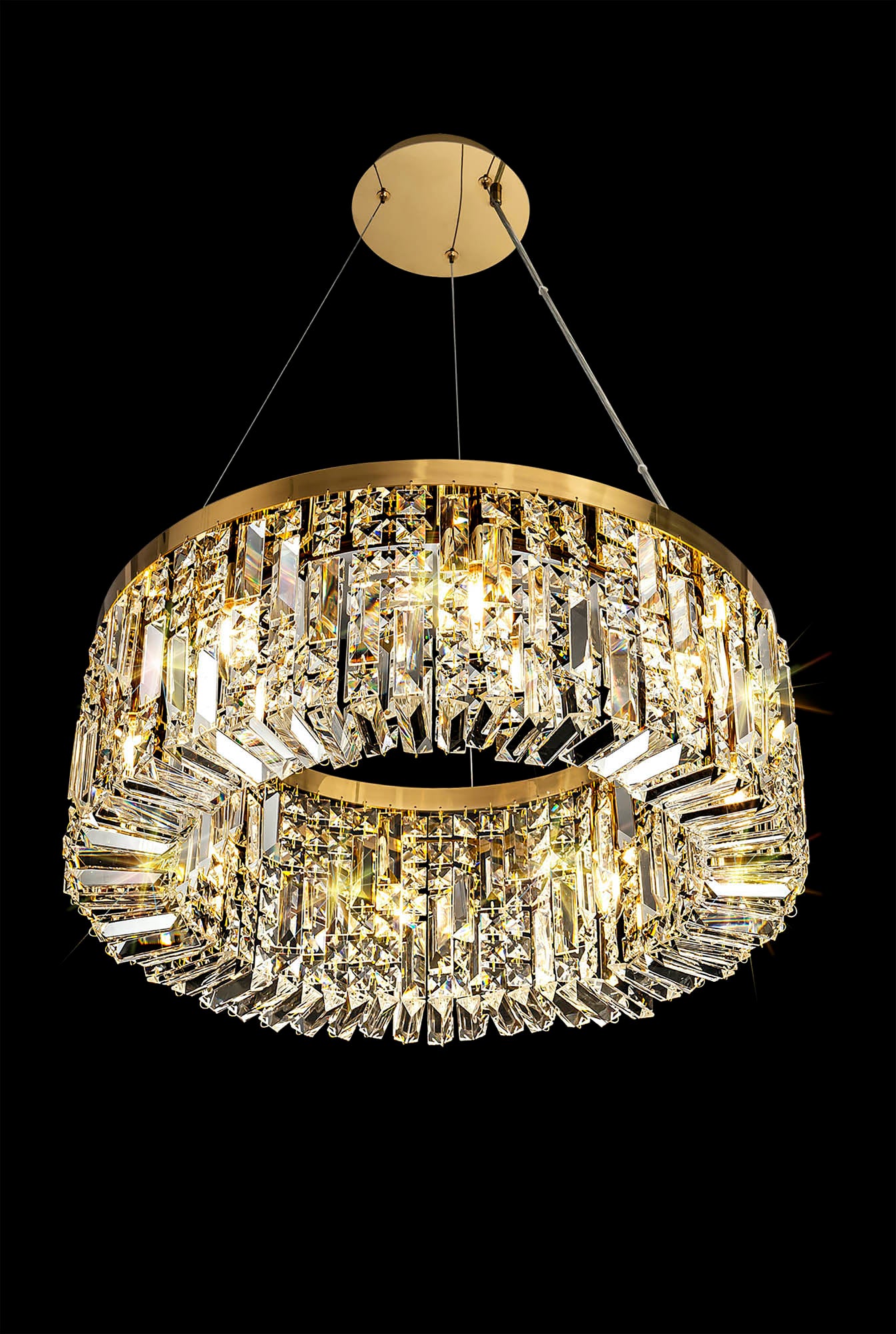 Regent Small Gold Round Pendant